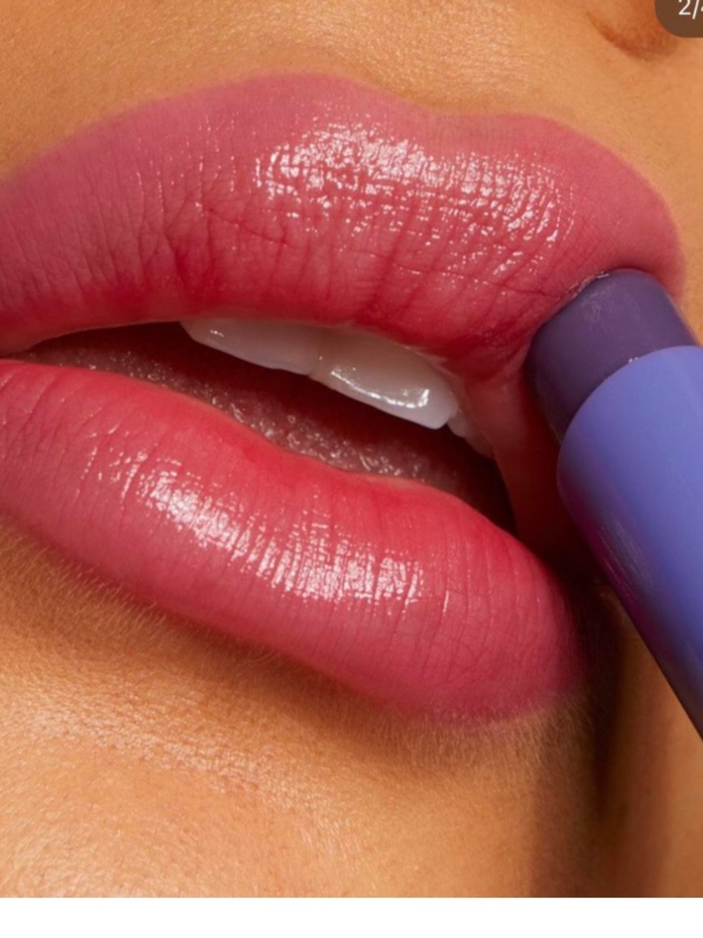 Huda Beauty Glowish Super Jelly Ph Lip Balm in Blueberry BNIB